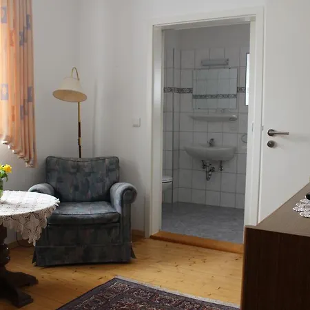 Altes Schulhaus Niederschlettenbach