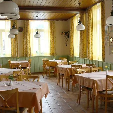 Altes Schulhaus Gasthof Niederschlettenbach