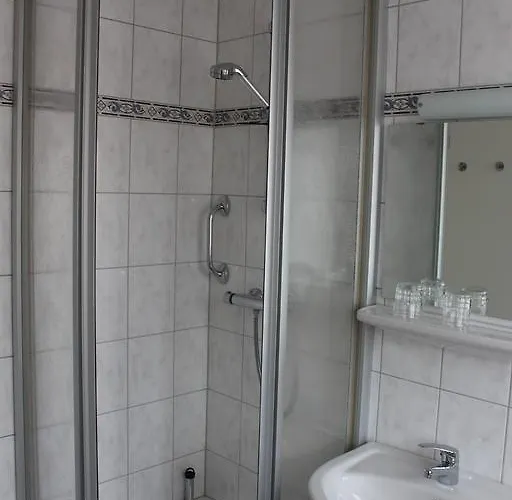 Altes Schulhaus Pensionat Niederschlettenbach